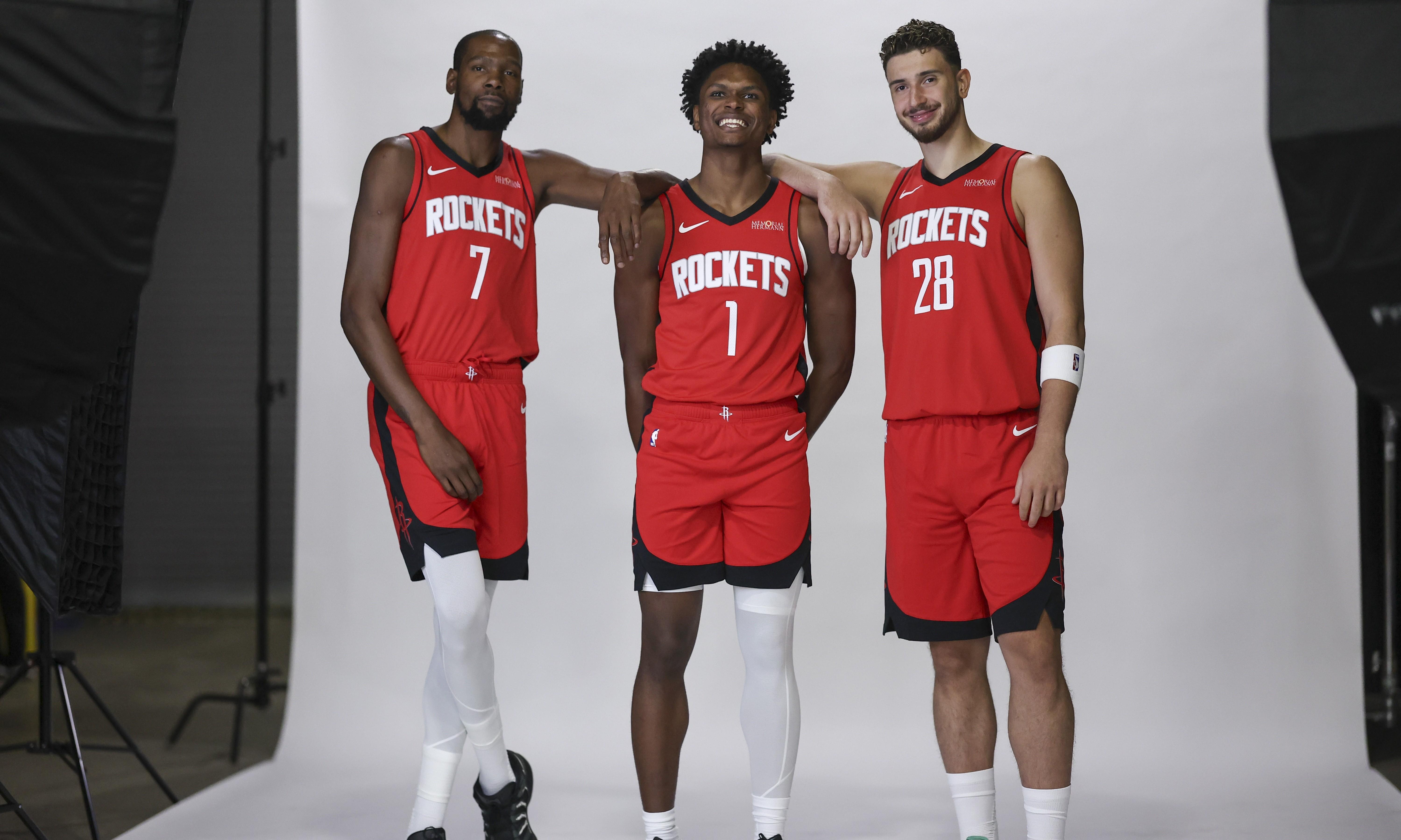 赛地聚焦——NBA总决赛今夜热度飙升；迈阿密热火篮板制胜；更衣室稳定；更衣室氛围转暖的简单介绍-爱游戏平台